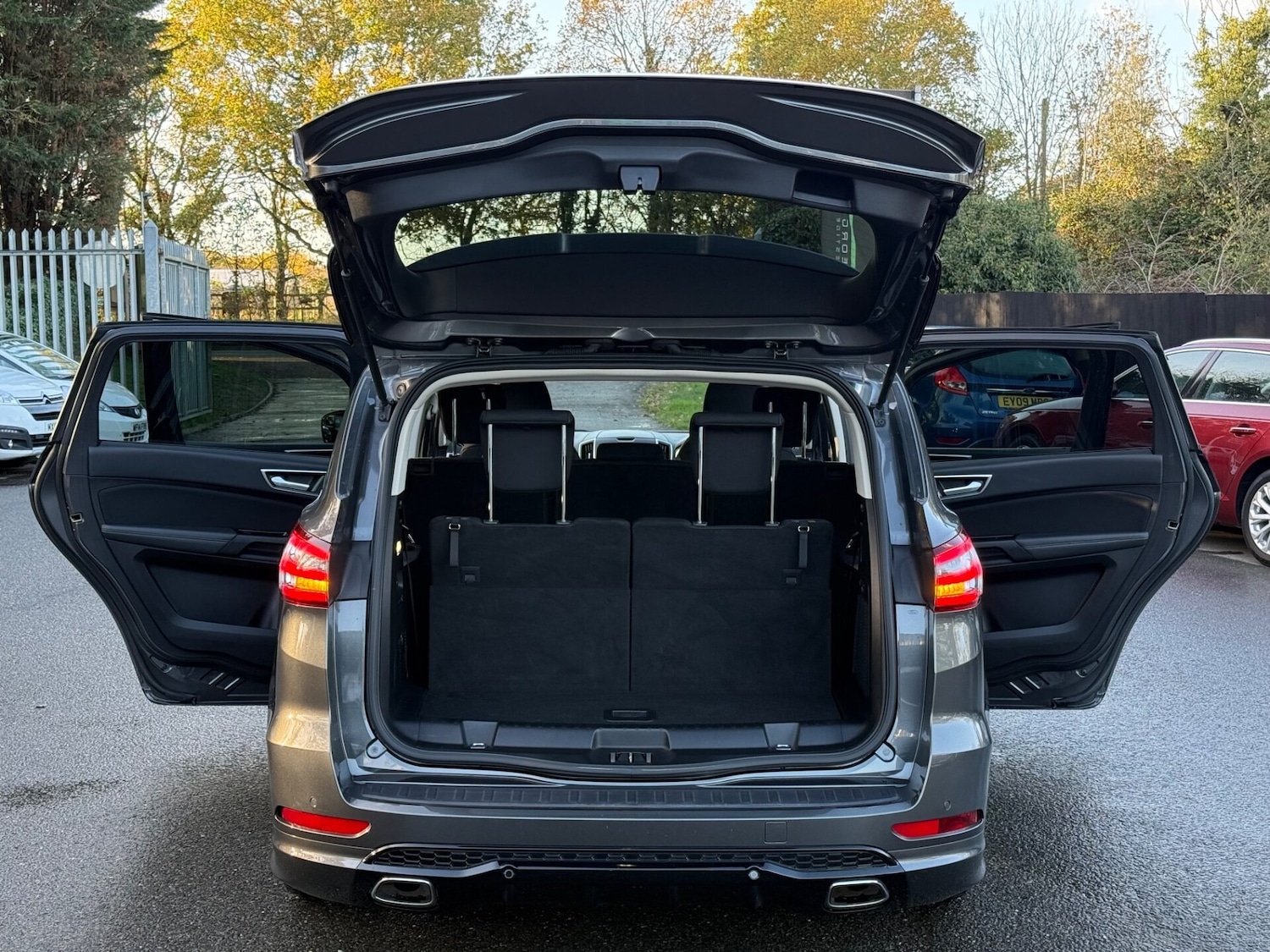 Used Ford S-Max 2016 for sale - 76588310: Photo 21