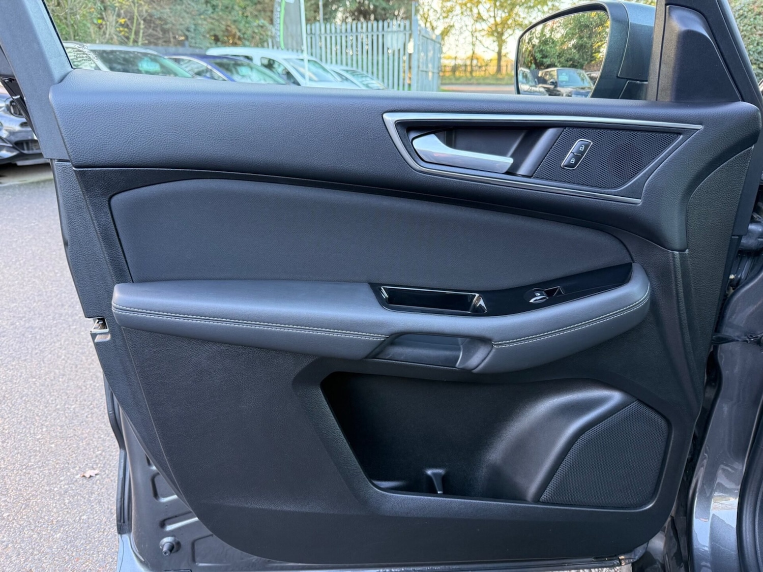 Used Ford S-Max 2016 for sale - 76588310: Photo 27