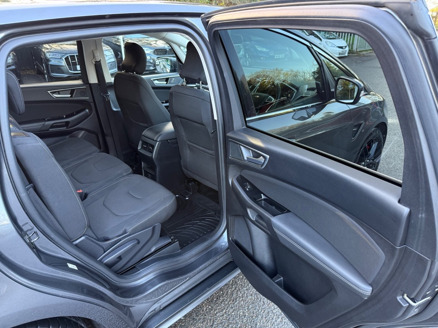 Used Ford S-Max 2016 for sale - 76588310: Photo 30