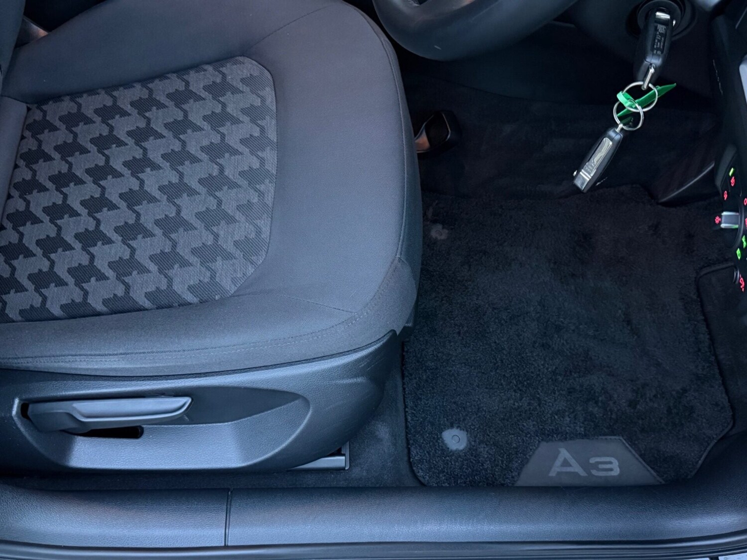 Used Audi A3 2015 for sale - 78011058: Photo 34