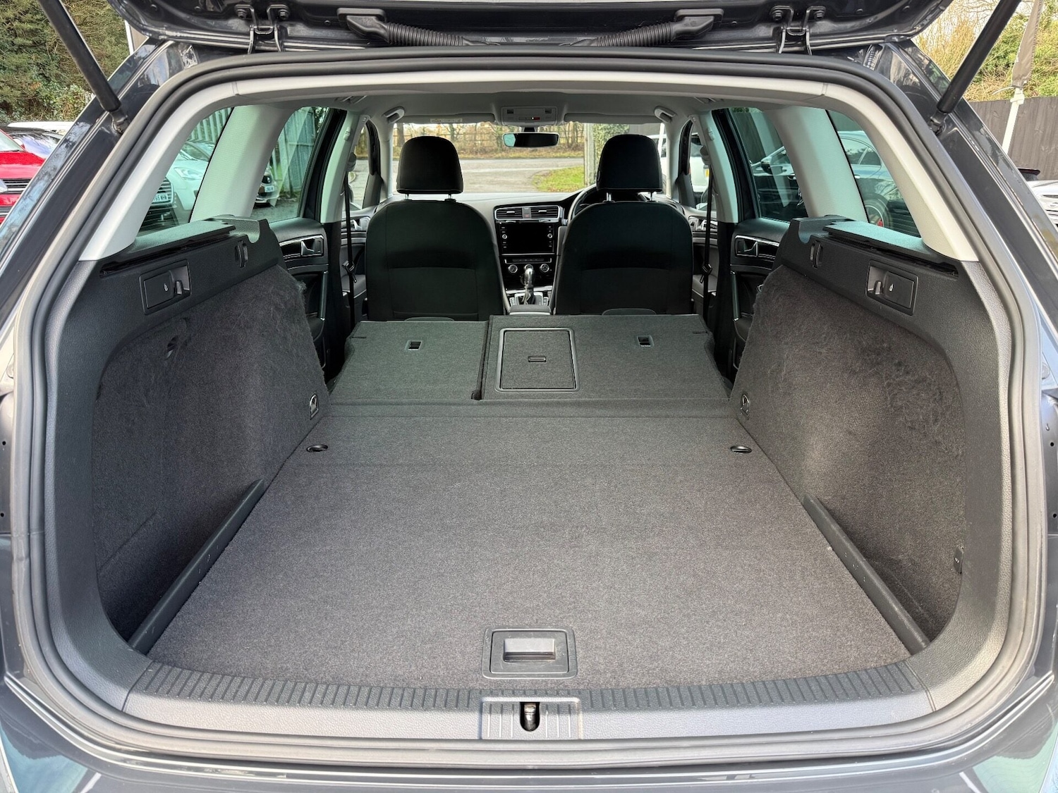 Used Volkswagen Golf 2019 for sale - 77236167: Photo 17