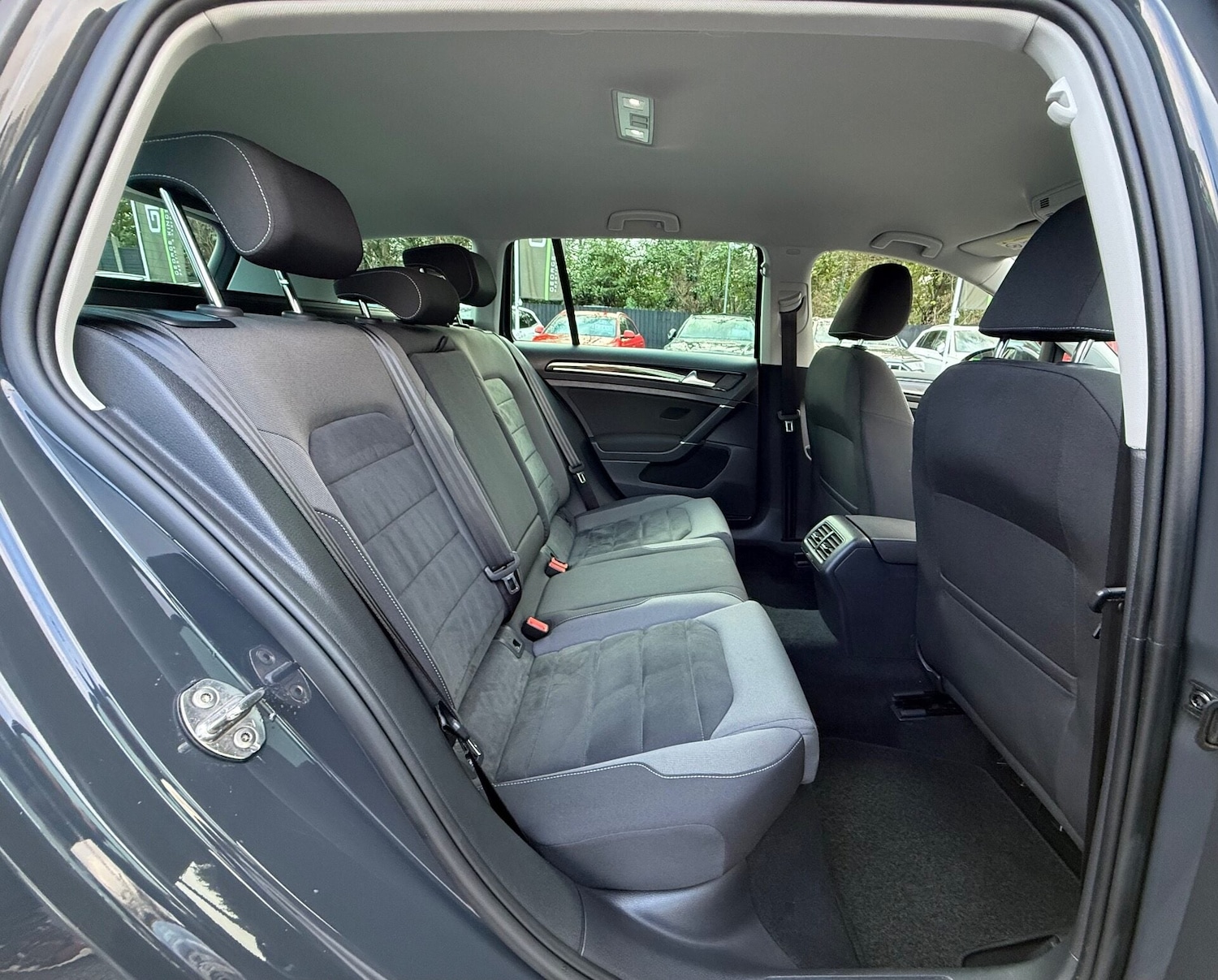 Used Volkswagen Golf 2019 for sale - 77236167: Photo 28