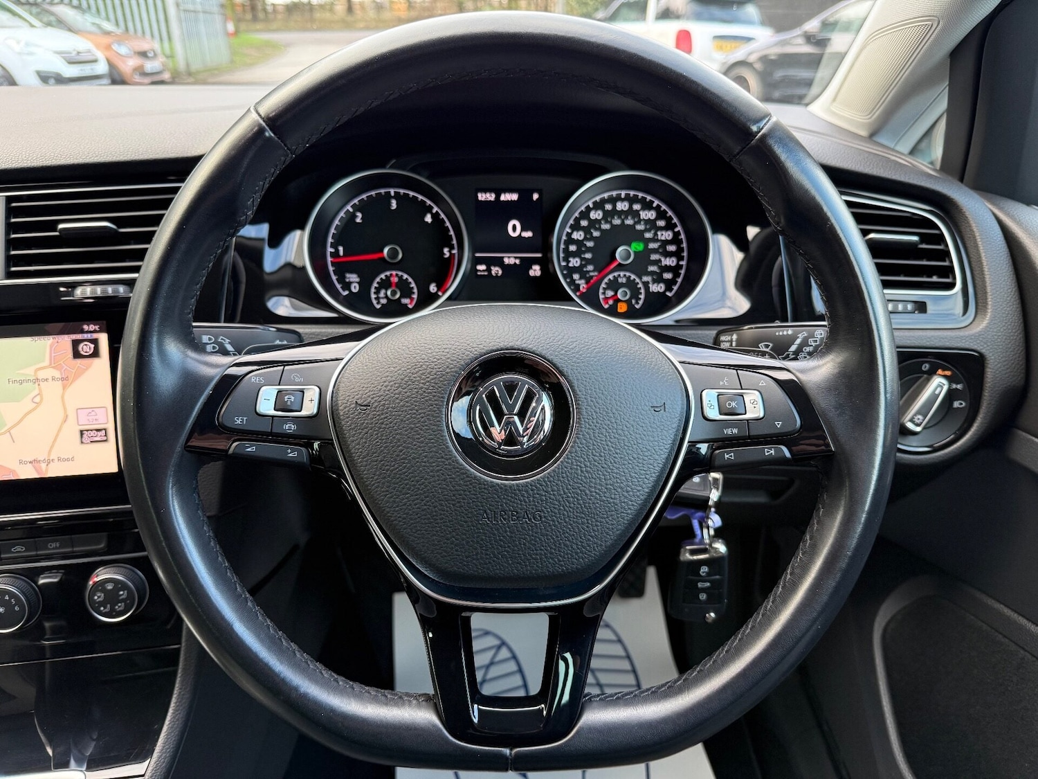 Used Volkswagen Golf 2019 for sale - 77236167: Photo 8