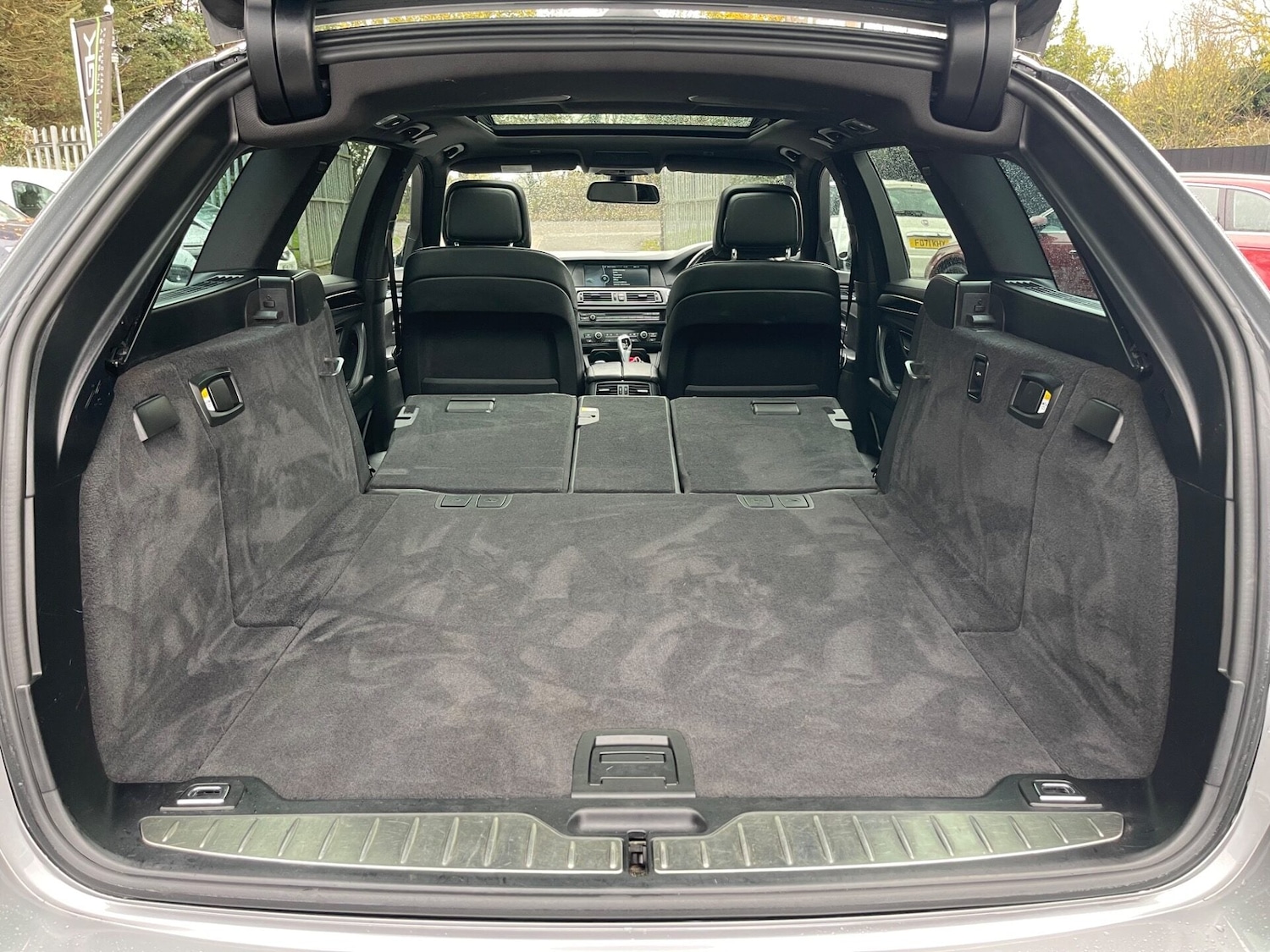 Used BMW 5 Series 2011 for sale - 76776528: Photo 51