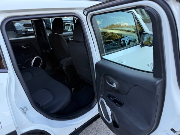 Used Jeep Renegade 2016 for sale - 76133784: Photo 28