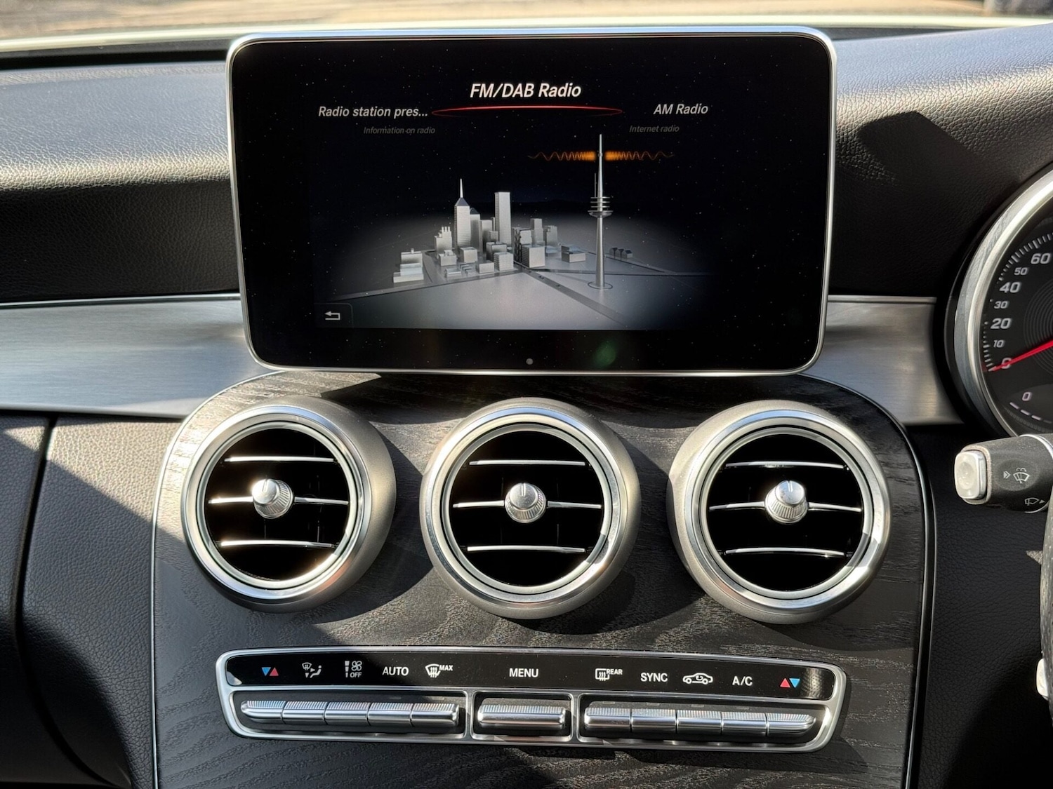 Used Mercedes-Benz C Class 2018 for sale - 78025578: Photo 28