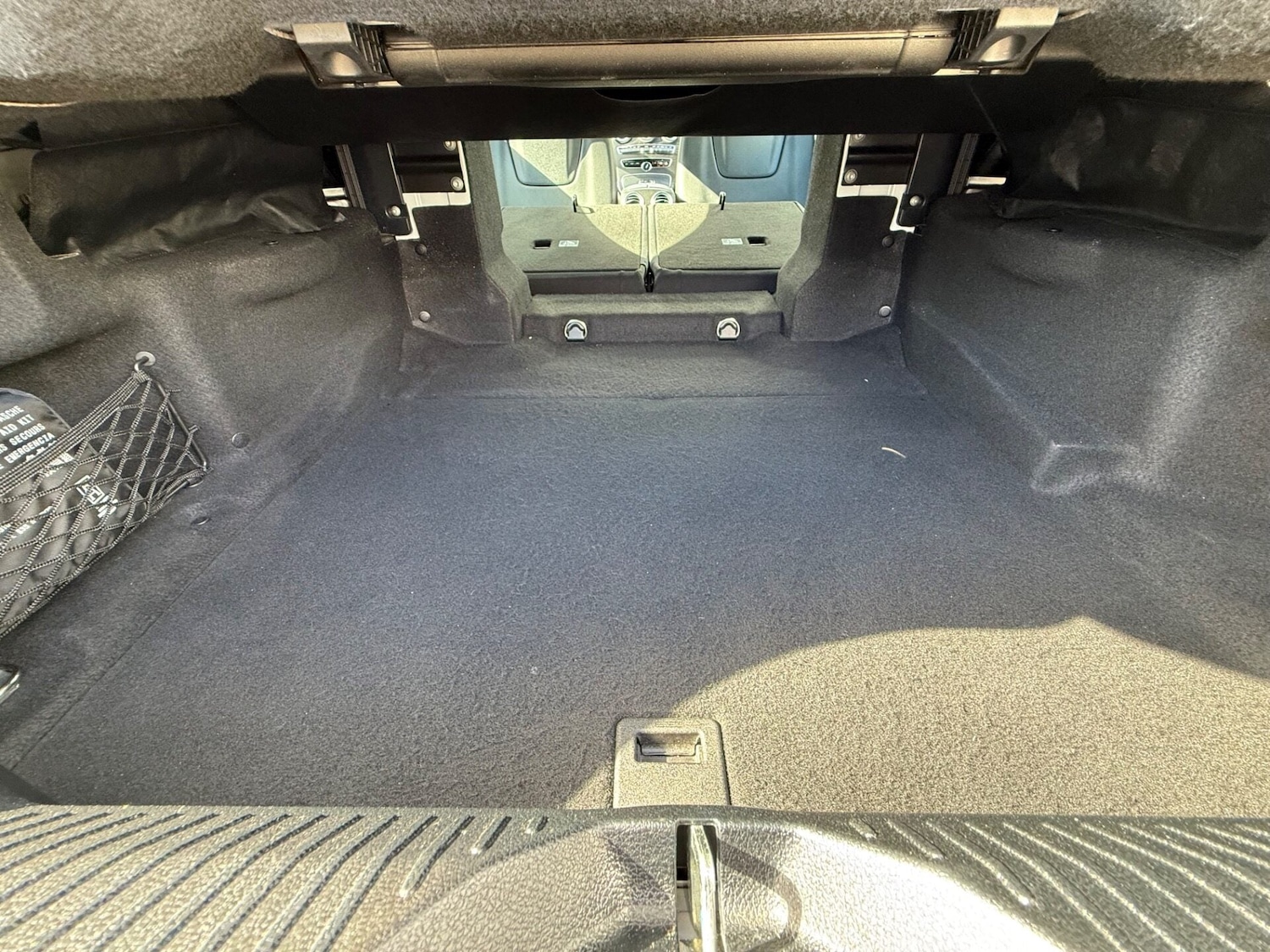 Used Mercedes-Benz C Class 2018 for sale - 78025578: Photo 36