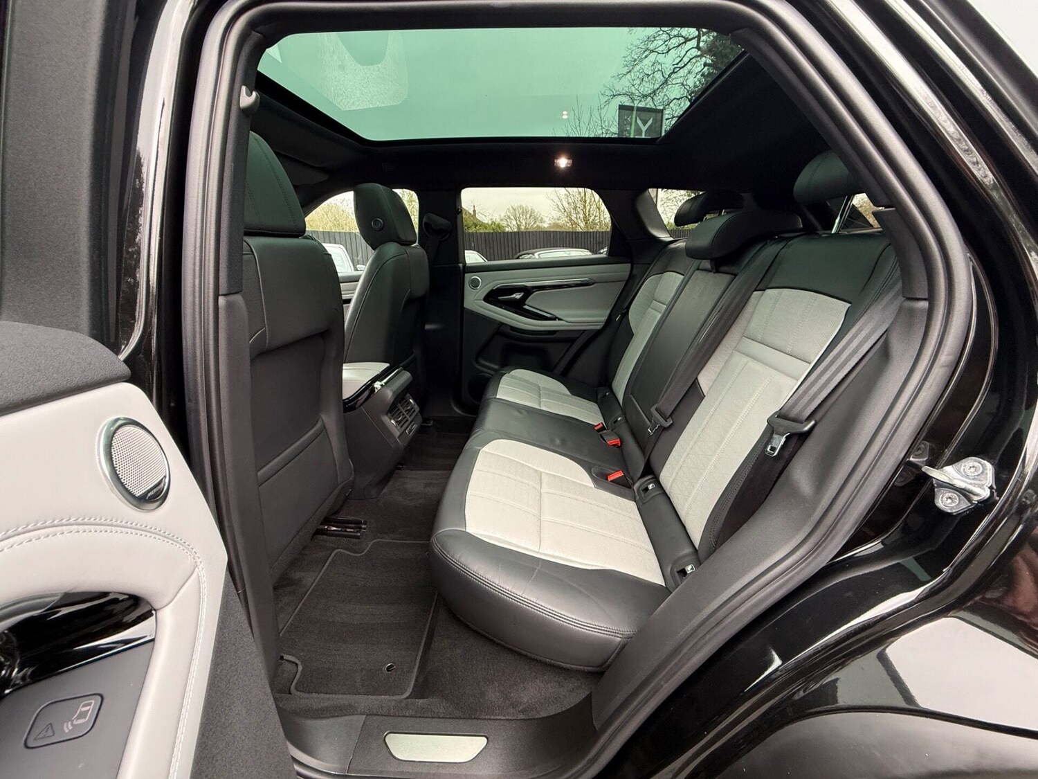 Used Land Rover Range Rover Evoque 2019 for sale - 77528214: Photo 24