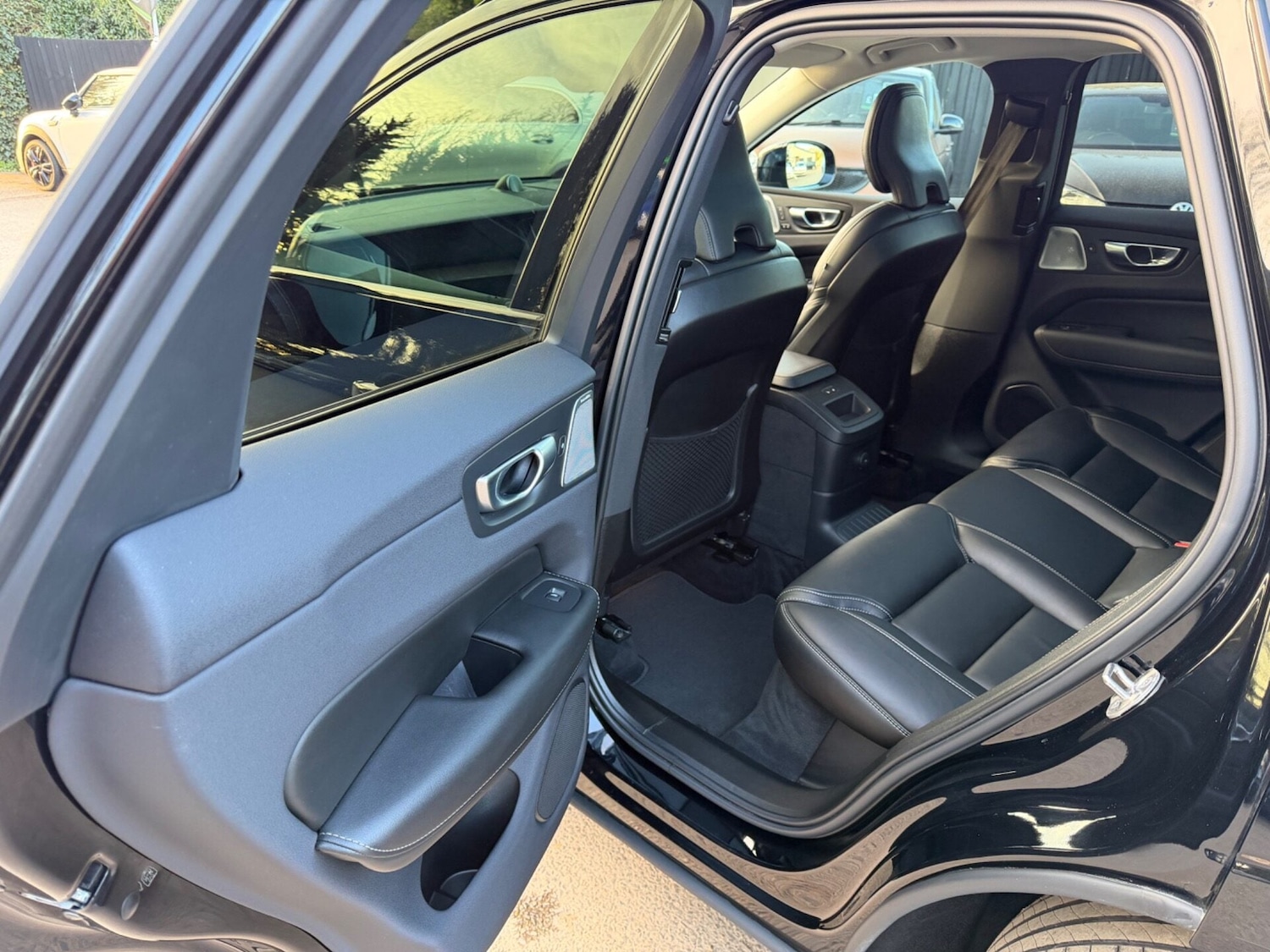 Used Volvo XC60 2023 for sale - 78053191: Photo 30