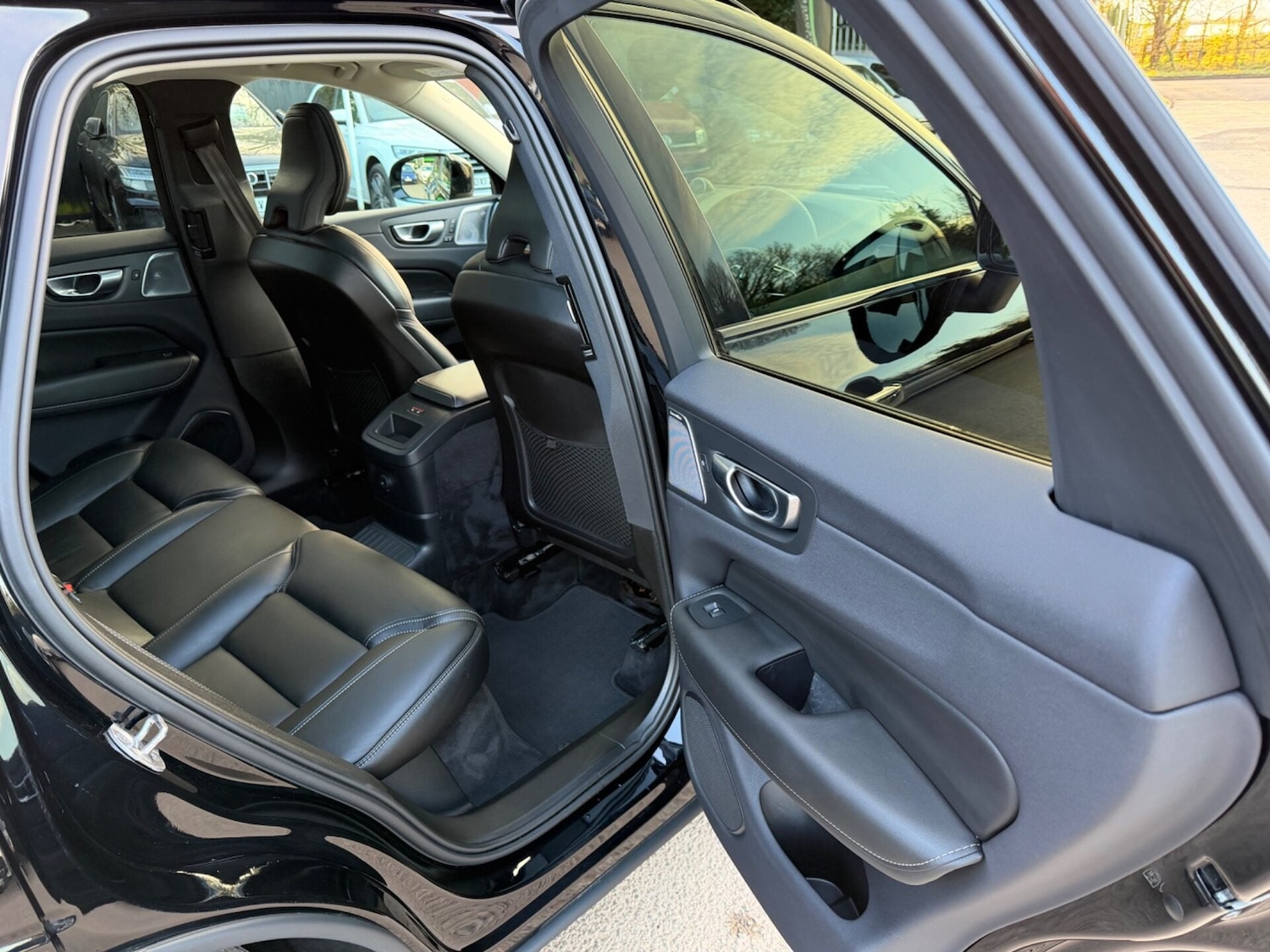 Used Volvo XC60 2023 for sale - 78053191: Photo 34