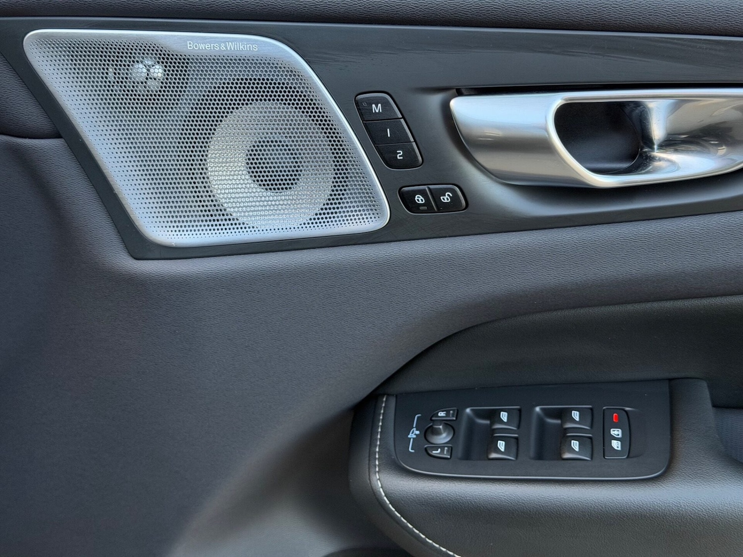 Used Volvo XC60 2023 for sale - 78053191: Photo 37