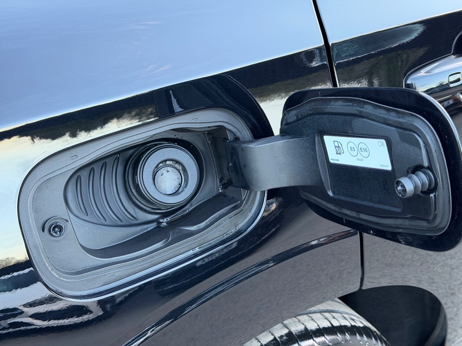 Used Volvo XC60 2023 for sale - 78053191: Photo 79