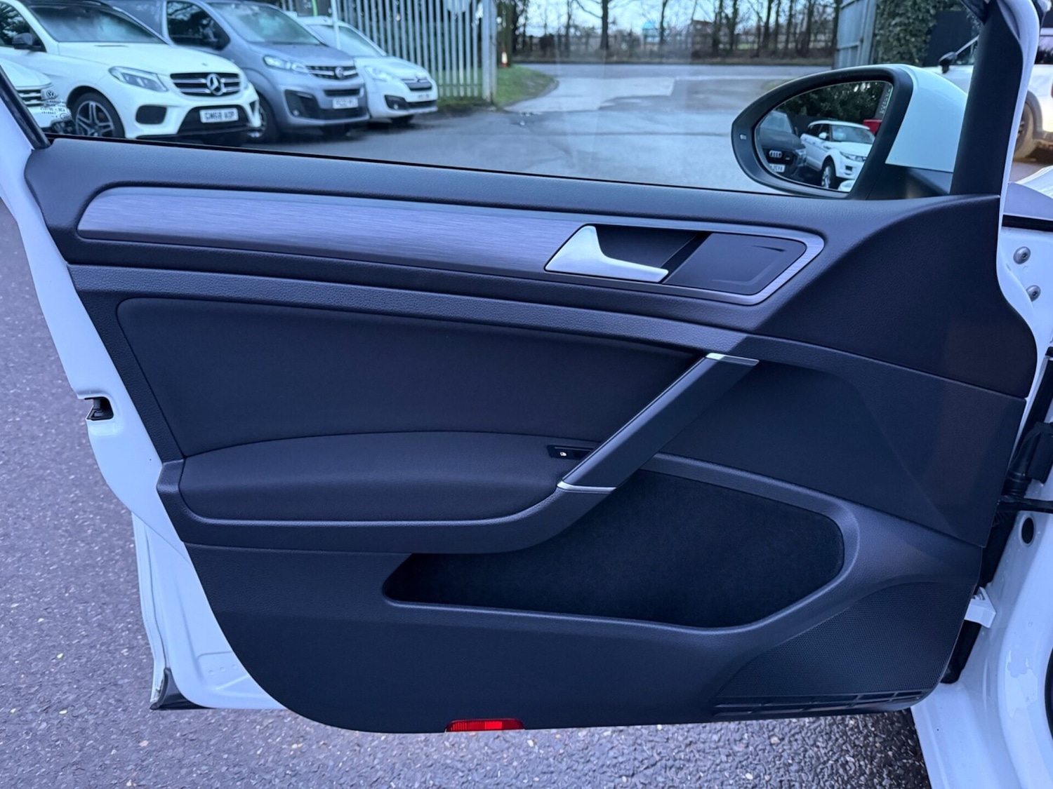 Used Volkswagen Golf 2020 for sale - 77417075: Photo 23