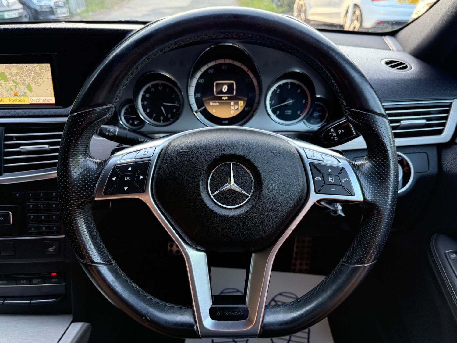 Used Mercedes-Benz E Class 2011 for sale - 76508911: Photo 11