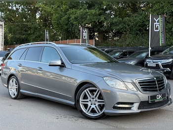 Used Mercedes-Benz E Class 2011 for sale - 76508911: Photo