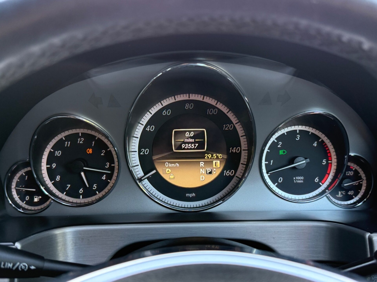 Used Mercedes-Benz E Class 2011 for sale - 76508911: Photo 35