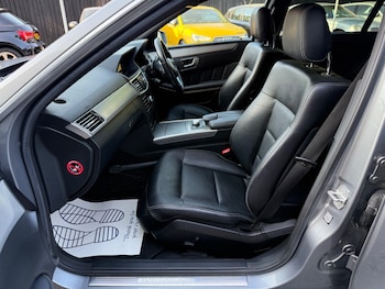 Used Mercedes-Benz E Class 2011 for sale - 76508911: Photo