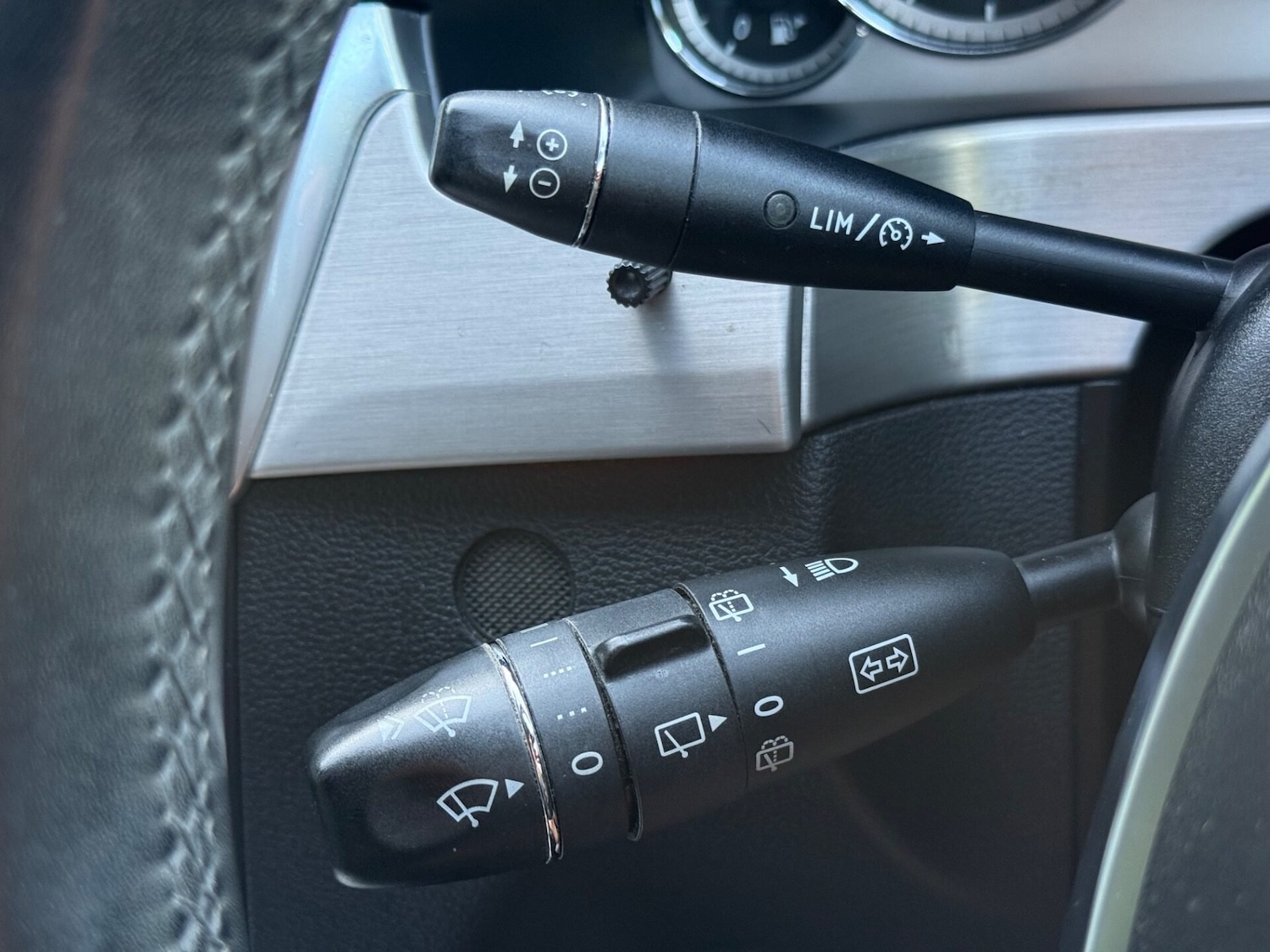 Used Mercedes-Benz E Class 2011 for sale - 76508911: Photo 43