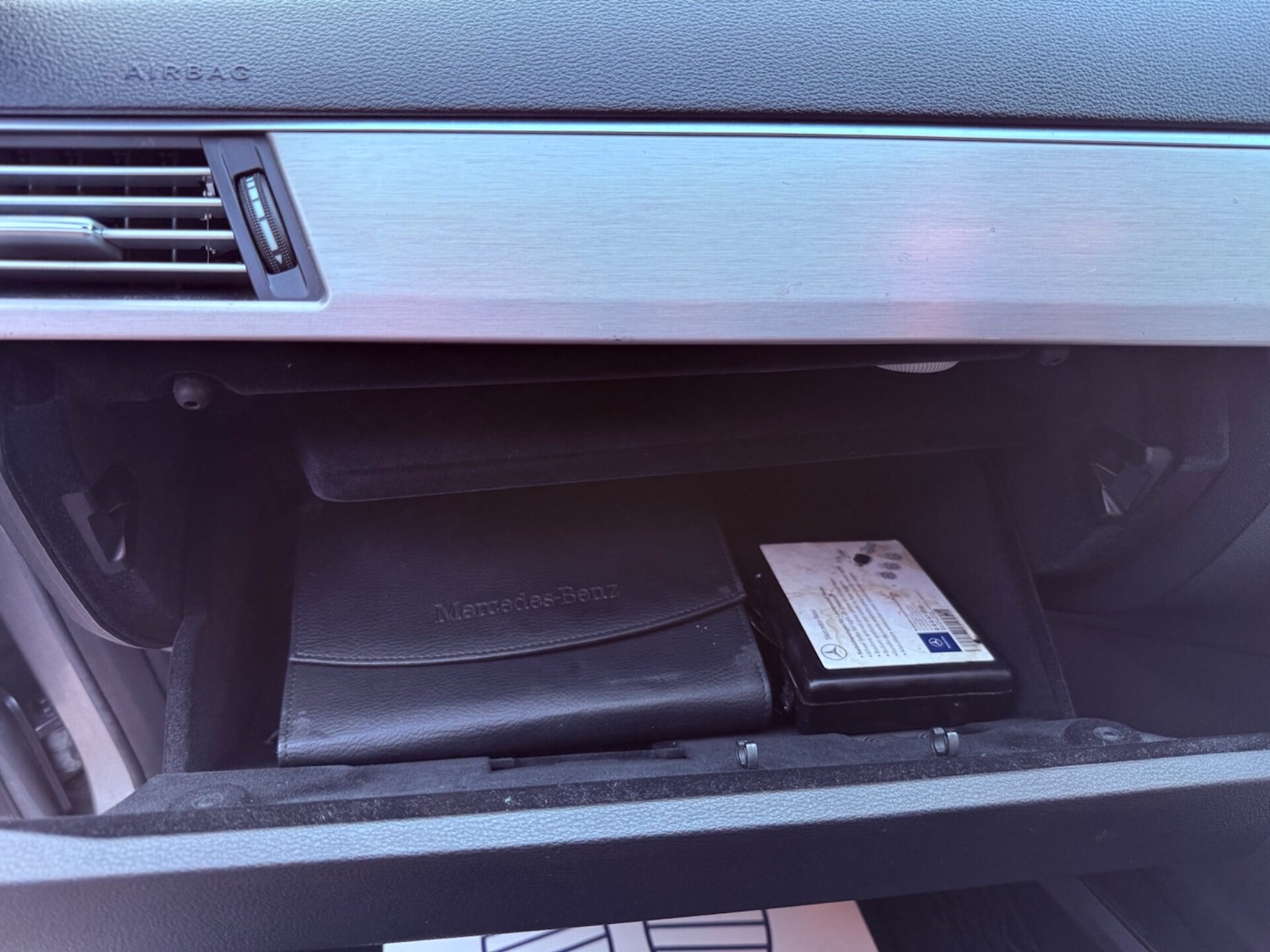 Used Mercedes-Benz E Class 2011 for sale - 76508911: Photo 48