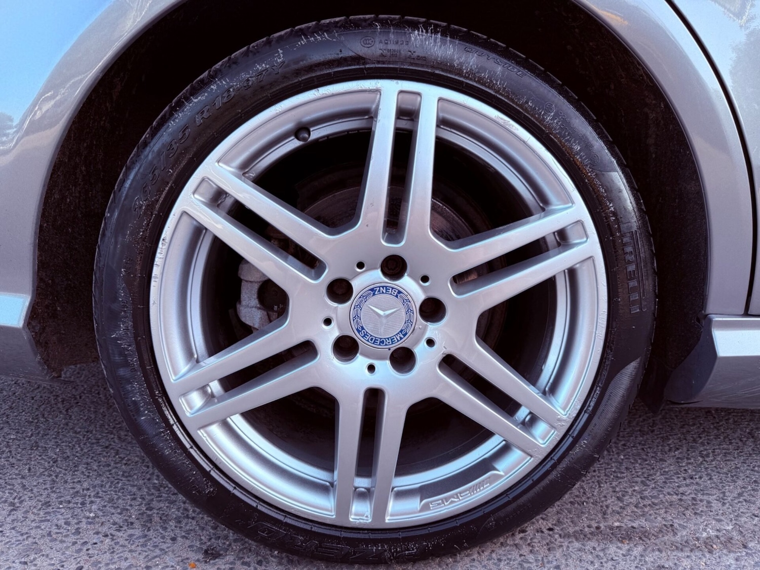 Used Mercedes-Benz E Class 2011 for sale - 76508911: Photo 50