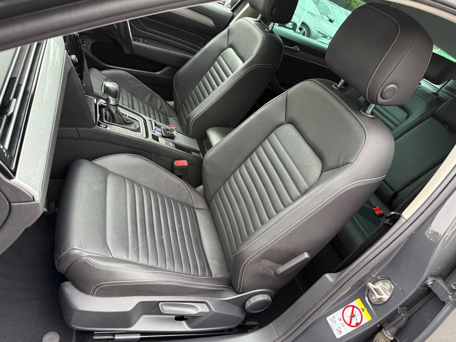 Used Volkswagen Passat 2020 for sale - 76748086: Photo 22