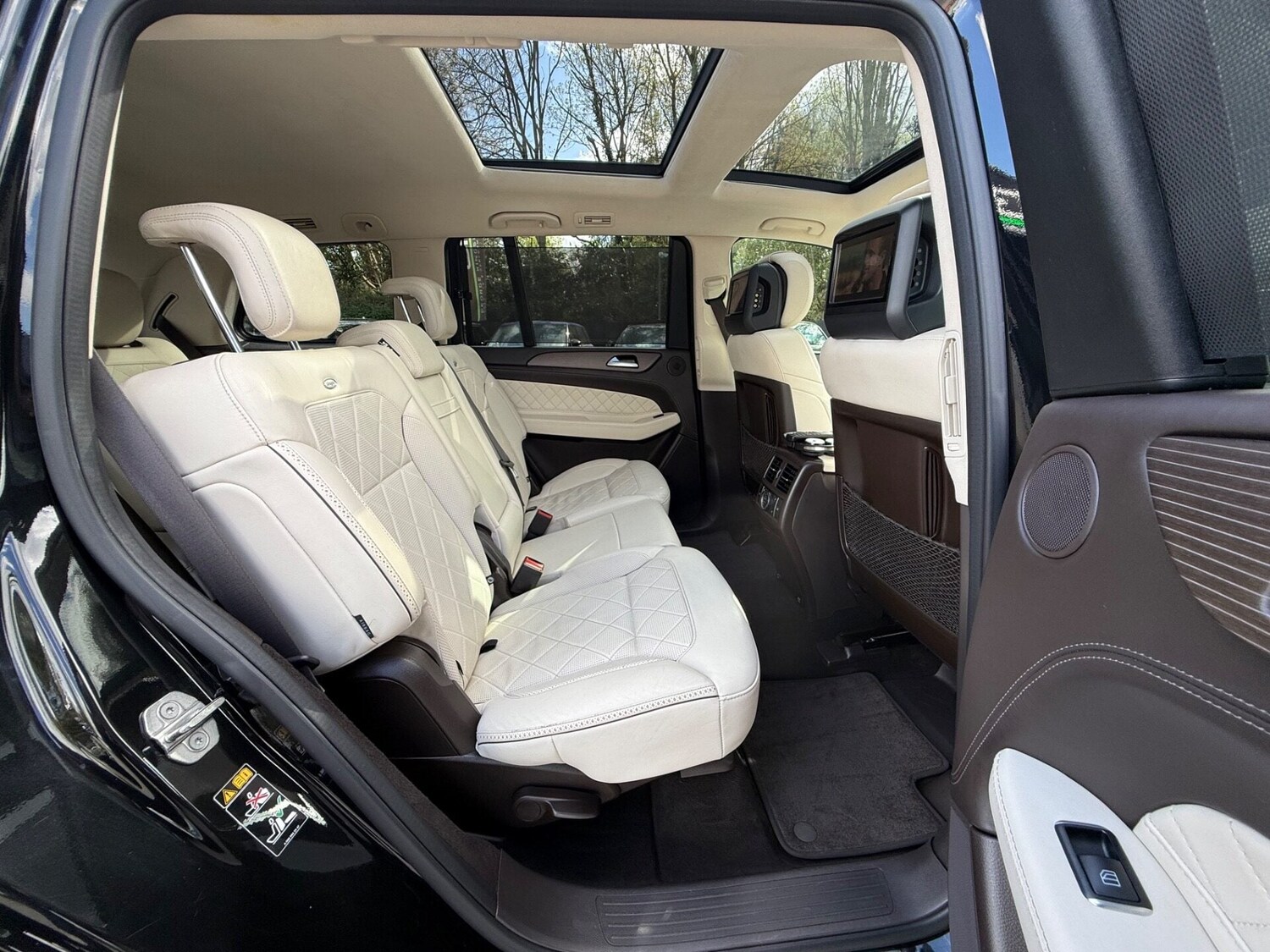 Used Mercedes-Benz GLS 2018 for sale - 78213396: Photo 33