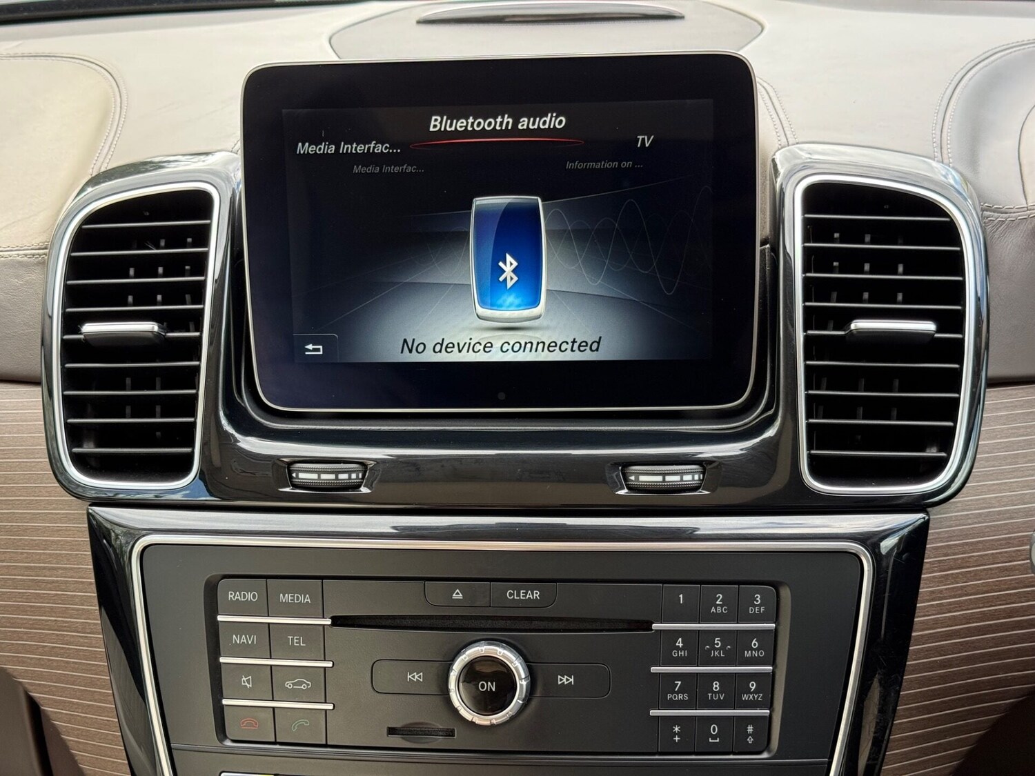 Used Mercedes-Benz GLS 2018 for sale - 78213396: Photo 65