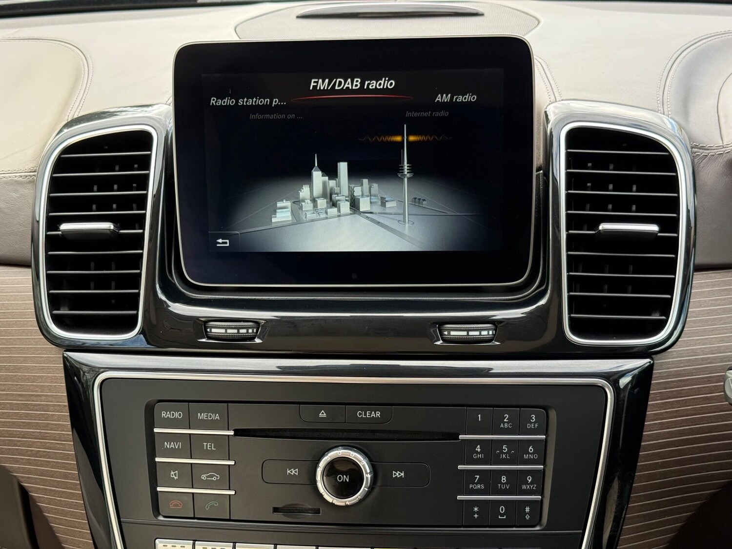 Used Mercedes-Benz GLS 2018 for sale - 78213396: Photo 66