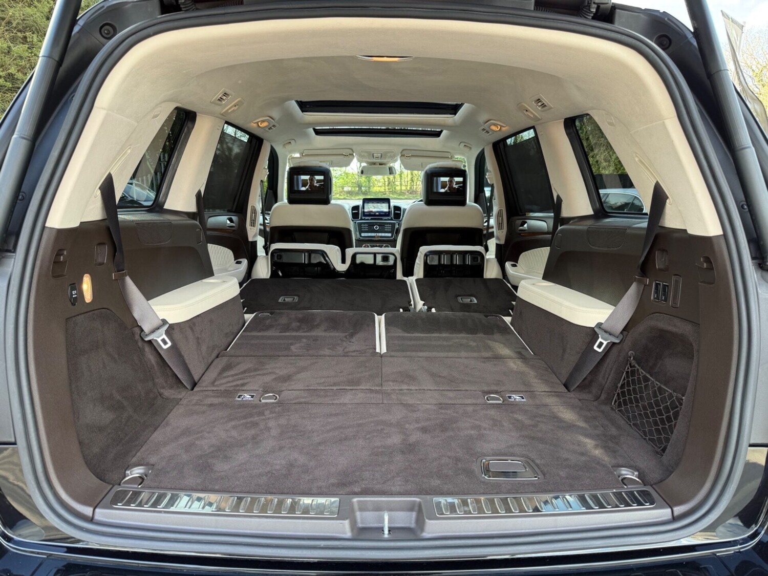 Used Mercedes-Benz GLS 2018 for sale - 78213396: Photo 77