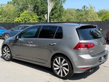 Used Volkswagen Golf 2017 for sale - 78733326: Photo
