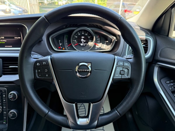Used Volvo V40 2019 for sale - 75426253: Photo 13