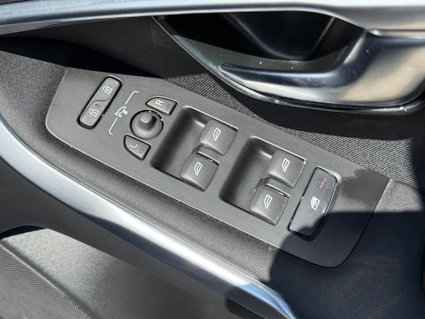 Used Volvo V40 2019 for sale - 75426253: Photo 33