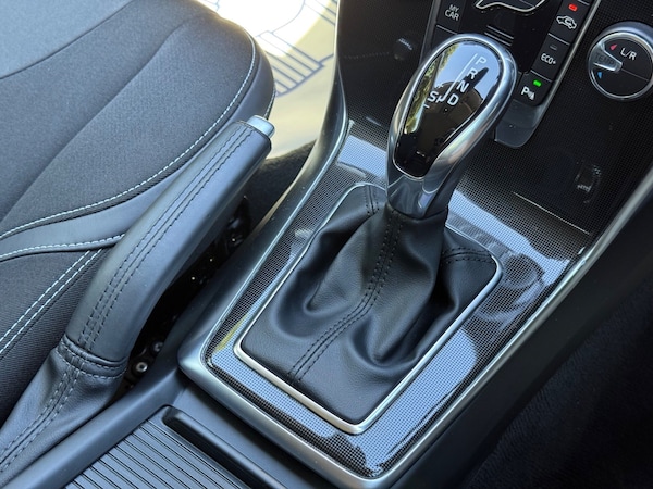 Used Volvo V40 2019 for sale - 75426253: Photo 41