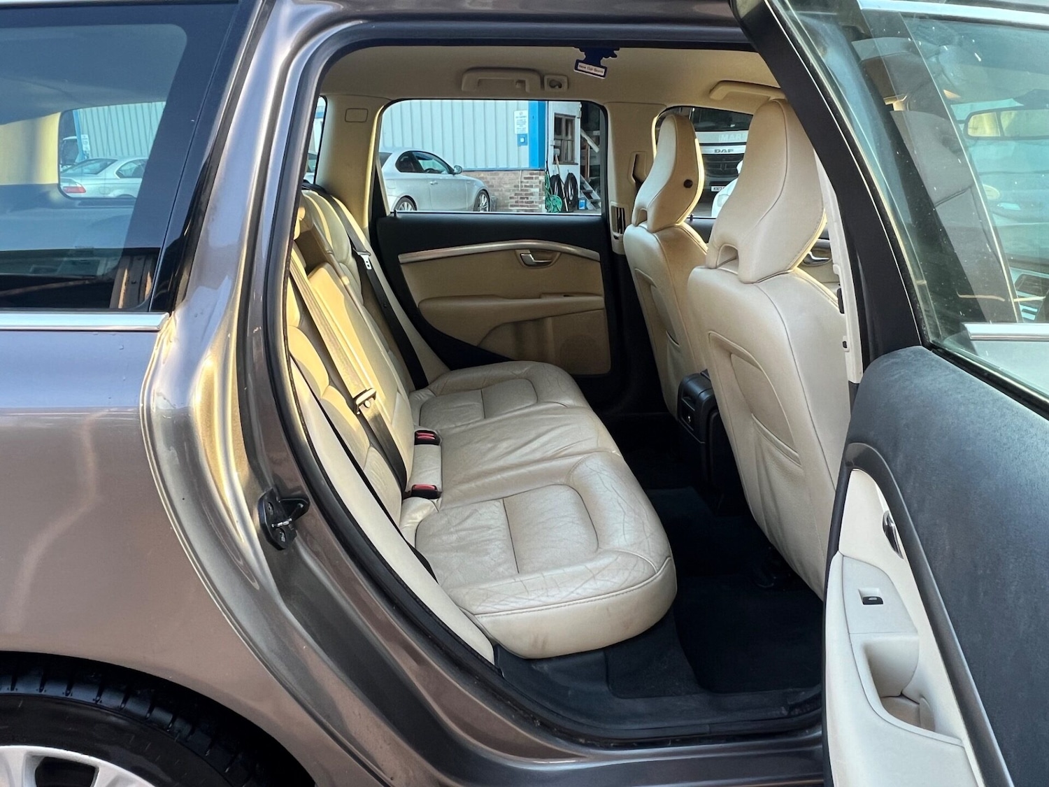 Used Volvo V70 2010 for sale - 77733819: Photo 17