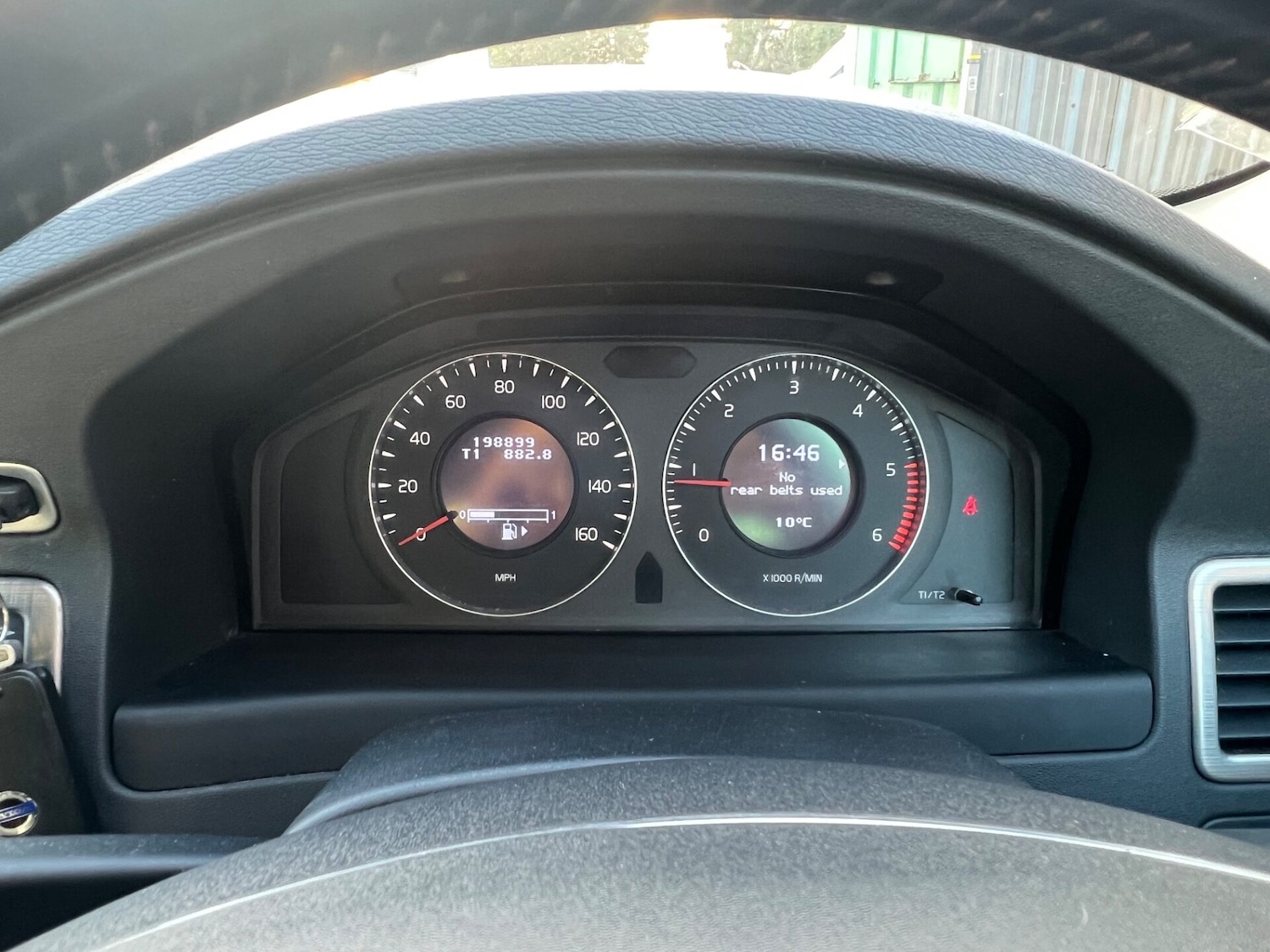 Used Volvo V70 2010 for sale - 77733819: Photo 19