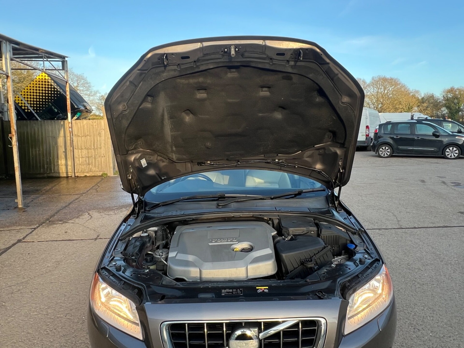 Used Volvo V70 2010 for sale - 77733819: Photo 27