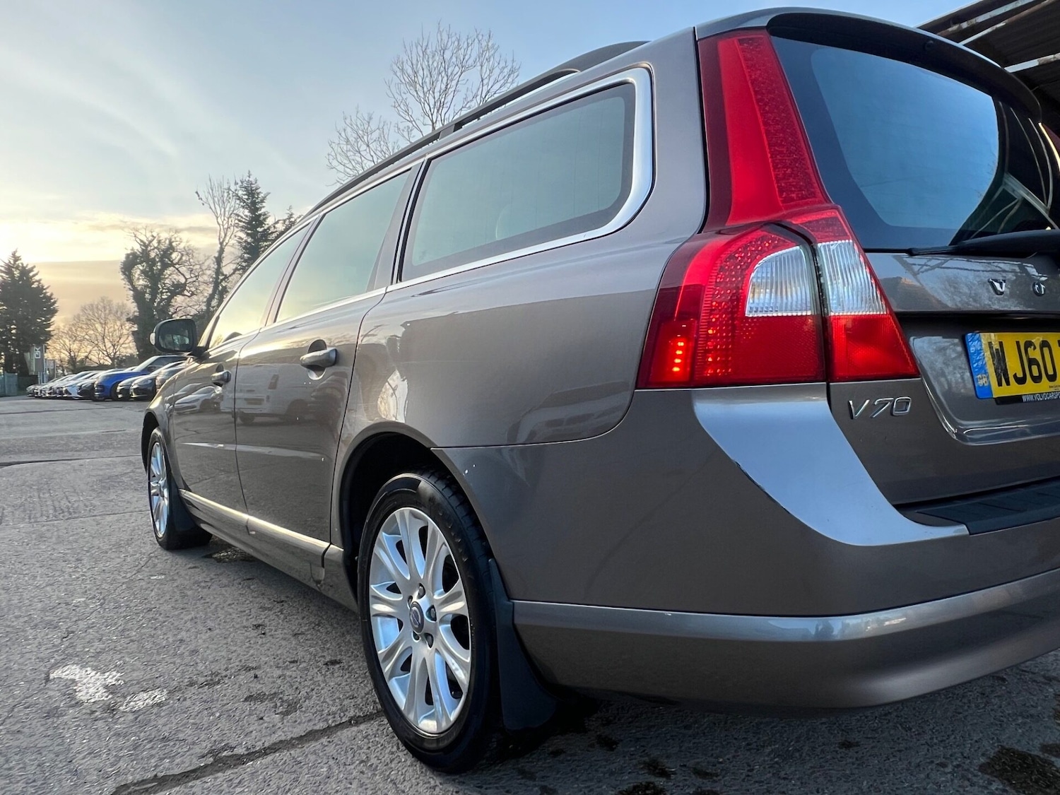 Used Volvo V70 2010 for sale - 77733819: Photo 32