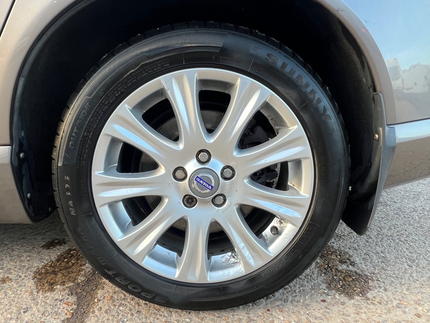 Used Volvo V70 2010 for sale - 77733819: Photo 38