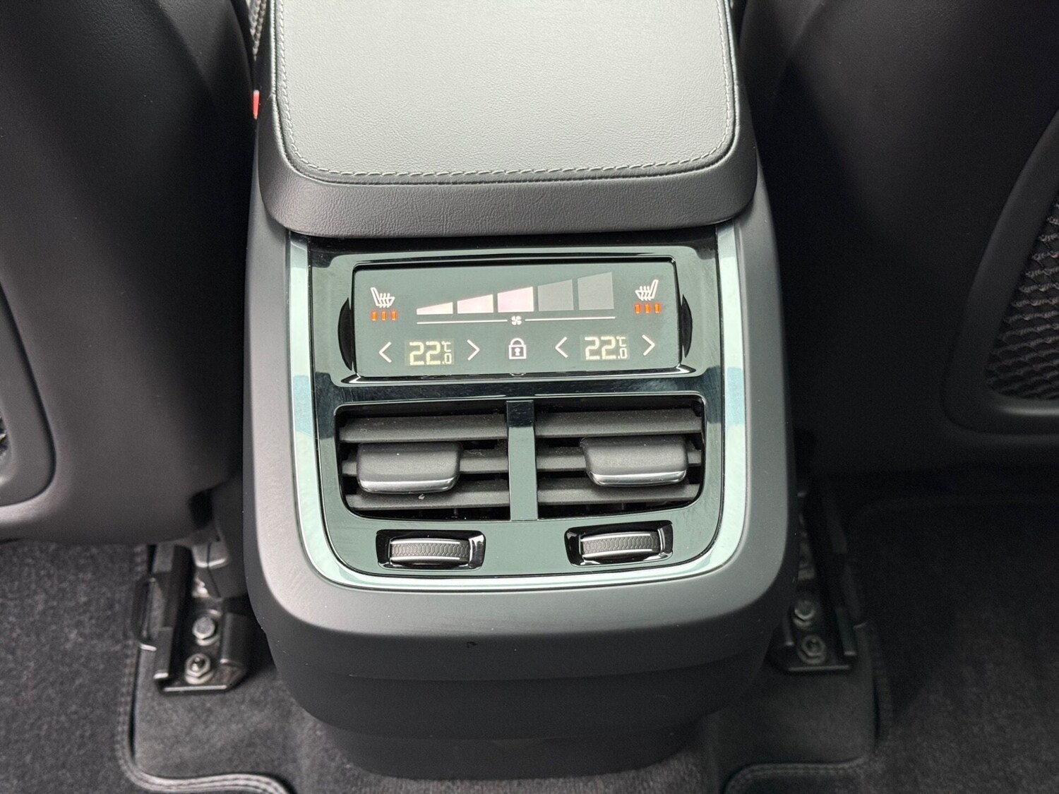 Used Volvo XC90 2023 for sale - 77844850: Photo 33