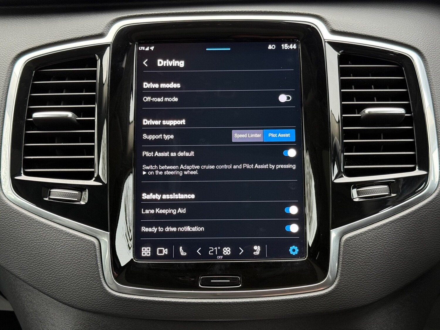 Used Volvo XC90 2023 for sale - 77844850: Photo 57