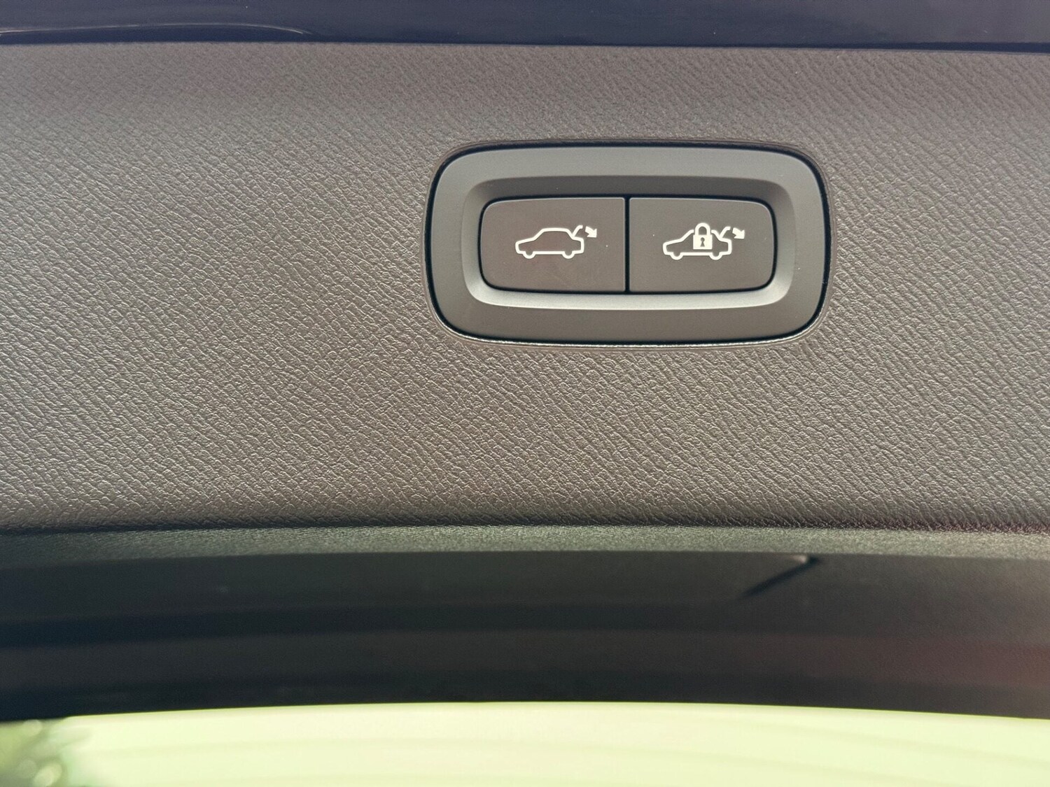 Used Volvo XC90 2023 for sale - 77844850: Photo 73