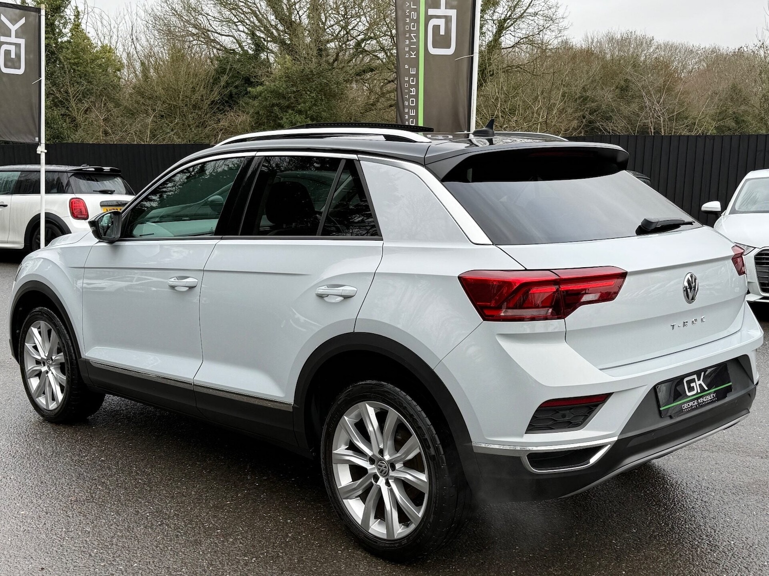 Used Volkswagen T-Roc 2019 for sale - 77195251: Photo 2