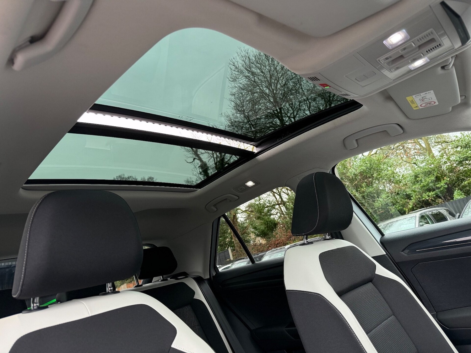 Used Volkswagen T-Roc 2019 for sale - 77195251: Photo 60