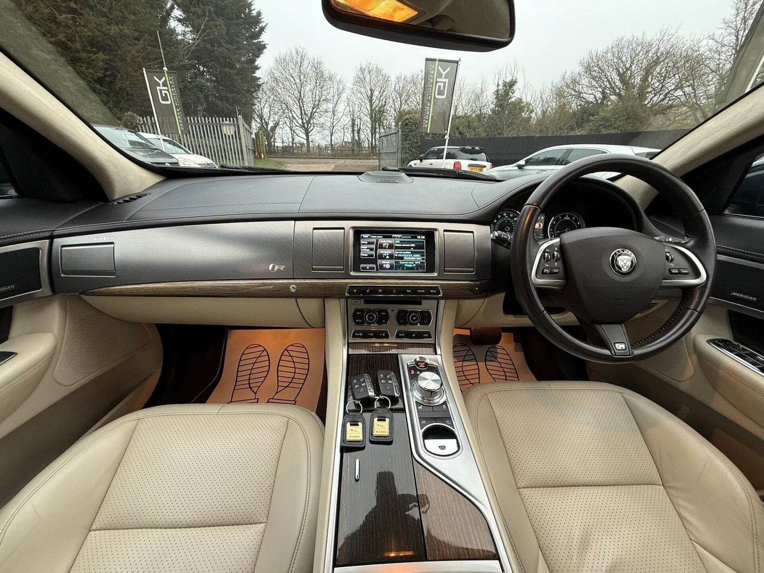 Used Jaguar XF 2014 for sale - 77844854: Photo 14