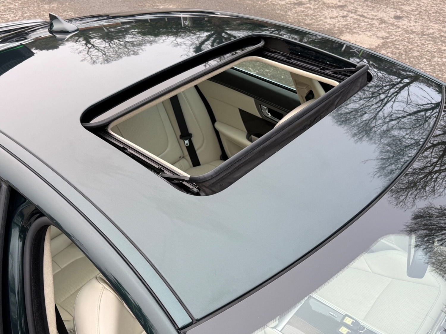 Used Jaguar XF 2014 for sale - 77844854: Photo 23