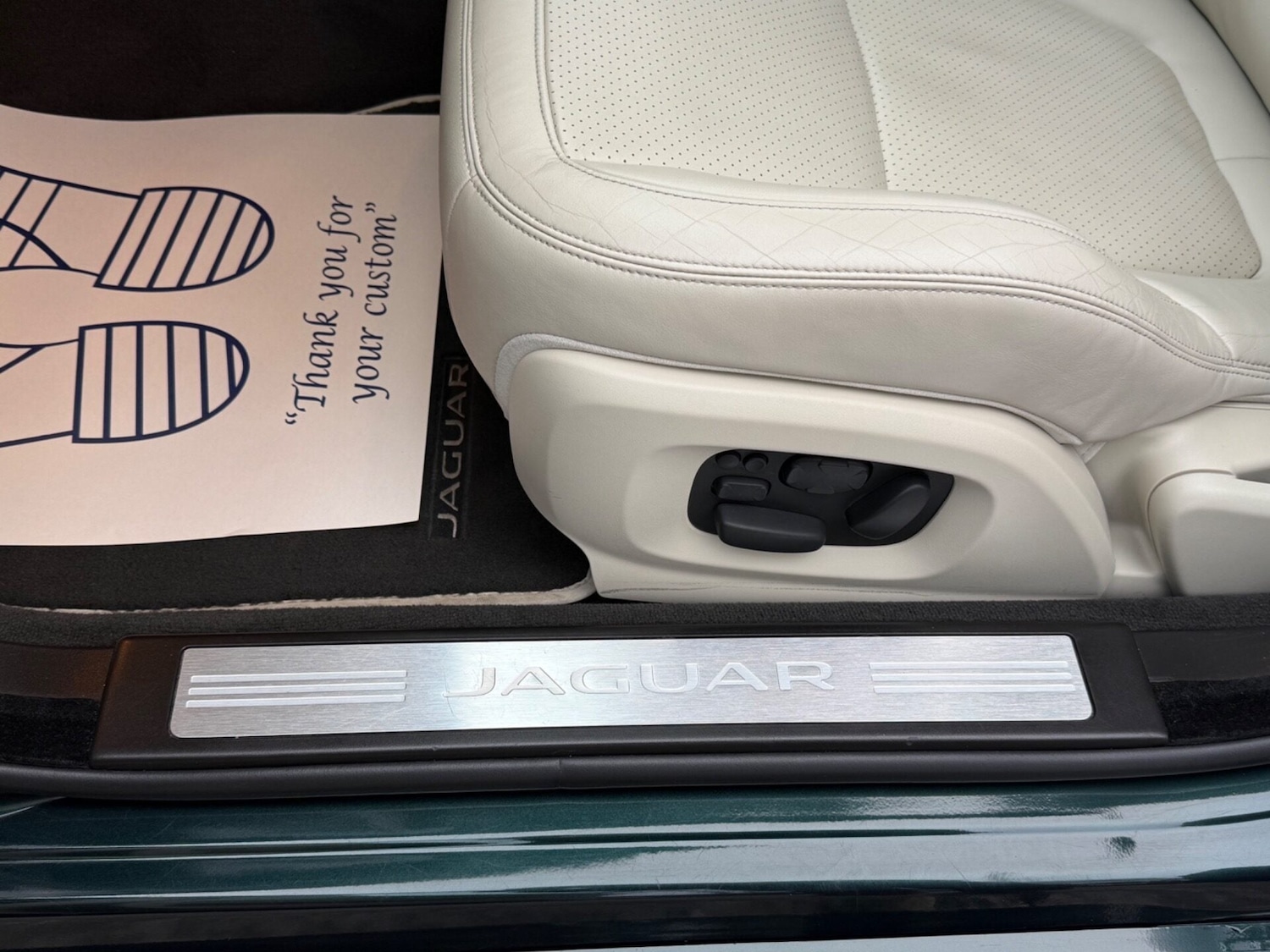 Used Jaguar XF 2014 for sale - 77844854: Photo 27