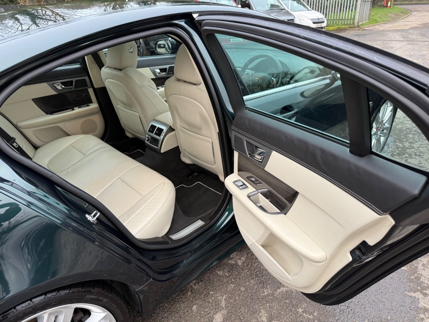 Used Jaguar XF 2014 for sale - 77844854: Photo 34