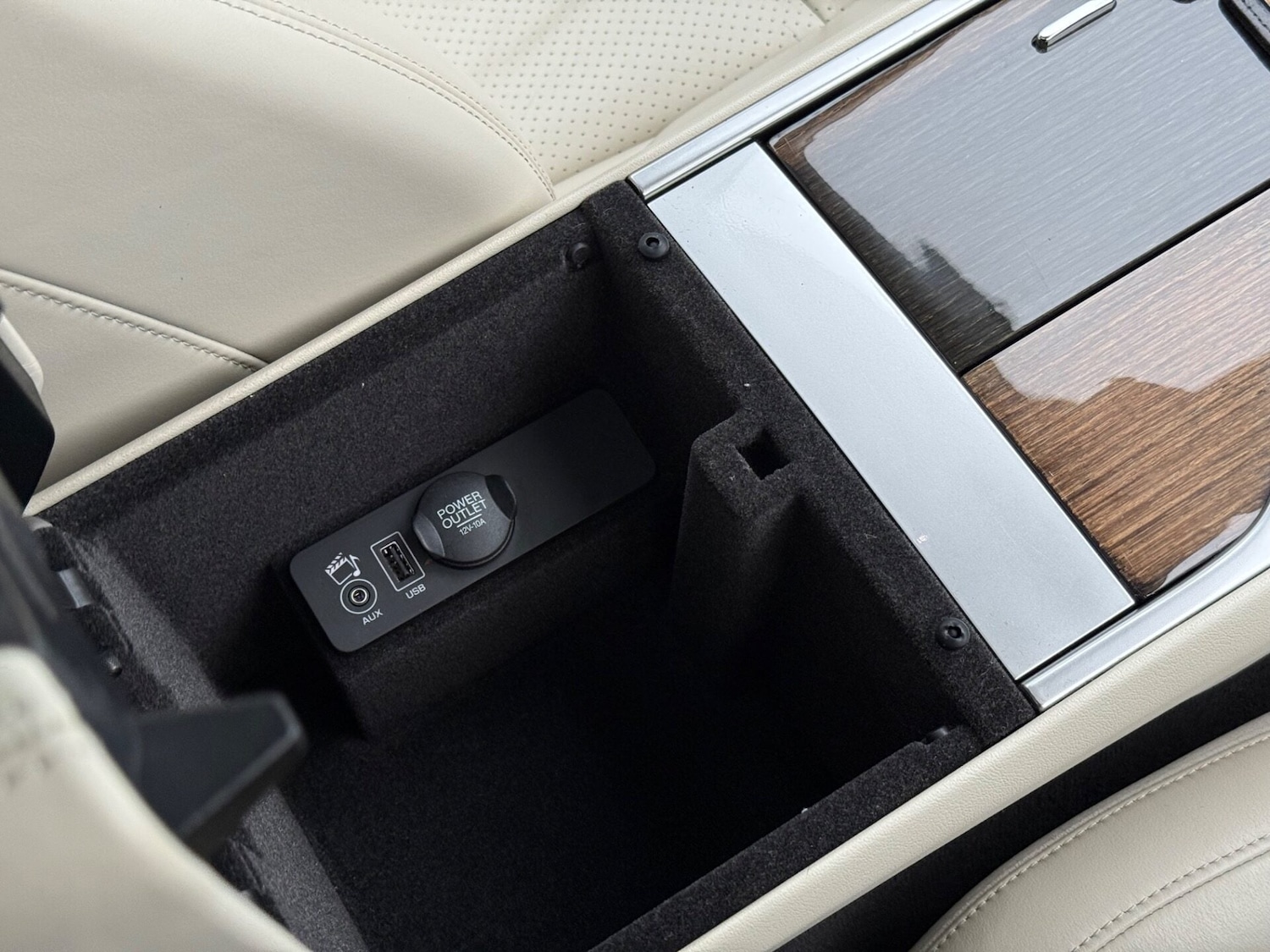 Used Jaguar XF 2014 for sale - 77844854: Photo 47