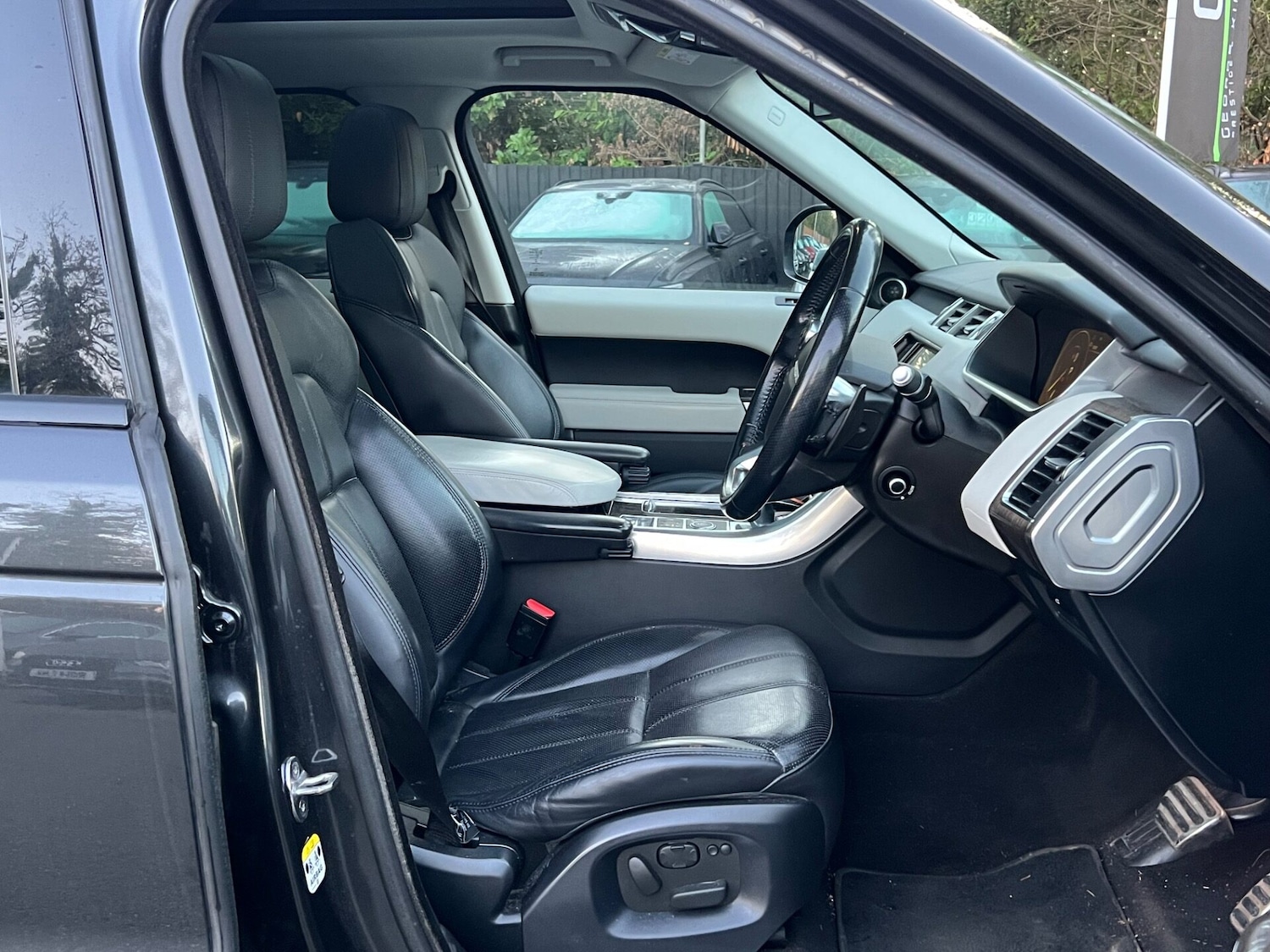 Used Land Rover Range Rover Sport 2014 for sale - 76653856: Photo 13