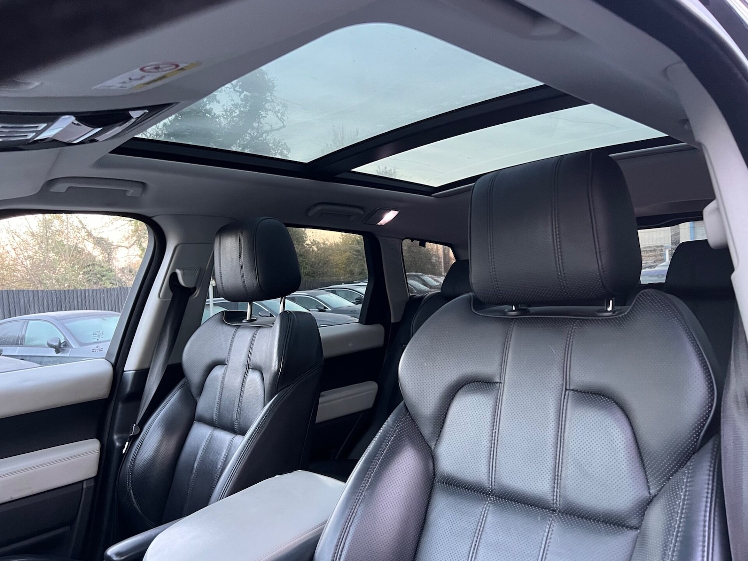 Used Land Rover Range Rover Sport 2014 for sale - 76653856: Photo 3